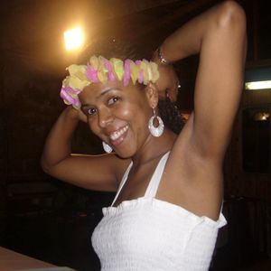 Meet your Posher, Dina